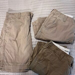 Old Navy Men's Khaki Chinos
